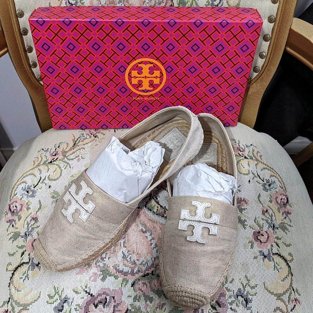 TORY BURCH BEIGE COLOR